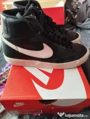 Adidași Nike blazer mid 77 mărime 39 