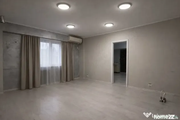 Splaiul Unirii – stradal, 3 camere decomandat, 80 mp - ...