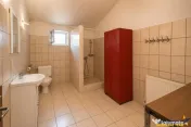 Spatiu comercial afacere functionala: brutarie,rute de distr 