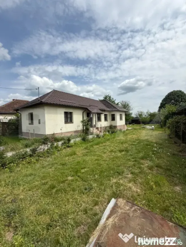 Casa individuala, Zona Unirii, 3 camere - Targu Jiu (Gorj)
