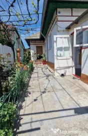 Casa 3 camere constructie la sol zona Lac. 