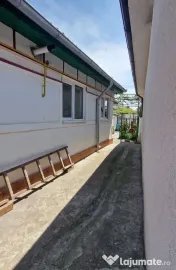 Casa 3 camere constructie la sol zona Lac. 