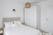 Inchiriere apartament 2 camere, bloc nou, cartier Vest 