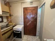 Garsoniera situata la etajul intermediar 2 in zona Lazaret d 