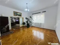 Apartament cu 4 camere si spatiu comercial zona Blv. Victori