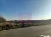 Săbăreni, teren intravilan 8800 mp, pe DJ 602, pretabil... 