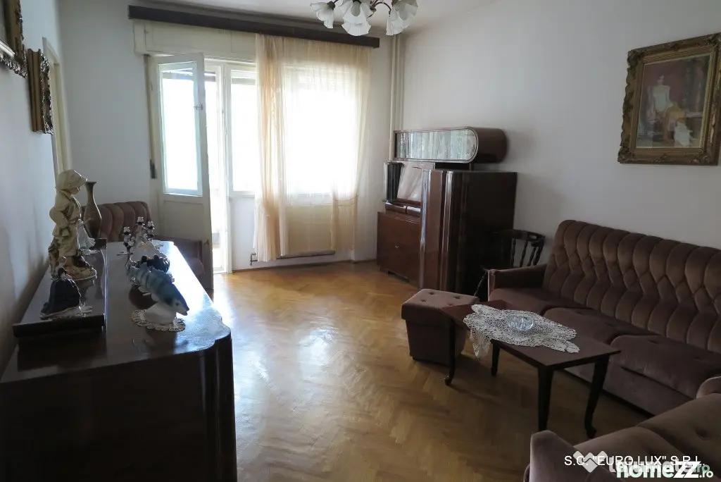 Apartament 3 camere - Zona Centrala