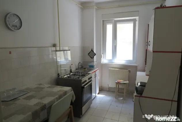 Apartament 3 camere - Zona Centrala