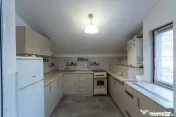 Bucurestii Noi - Chitila Ap 3 camere la curte, terasa, co... 