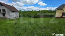 Teren 12 ari, zonă liniștită, cu priveliște frumoasă
