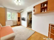Apartament cu 3 camere de închiriat în zona Intim 