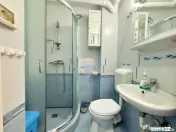 Apartament cu 3 camere de închiriat în zona Intim 