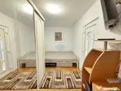 Apartament cu 3 camere de închiriat în zona Intim 