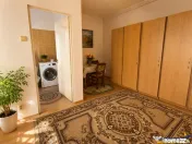 Casa cu farmec autentic, anexe, 1.100 mp teren roditor, Saul 