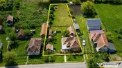 Casa cu farmec autentic, anexe, 1.100 mp teren roditor, Saul 