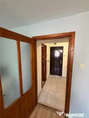 Garsoniera etaj 3 Zona Buziasului