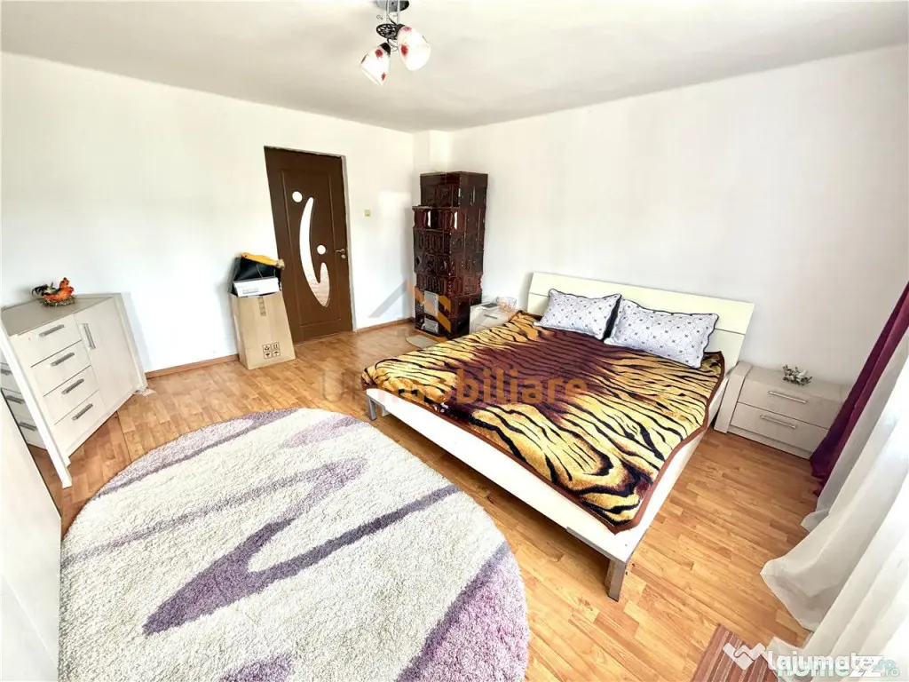CASA DE VANZRE | 4 CAMERE | 978 MP TEREN | ROSIA | BIHOR | - Rosia (Bihor)