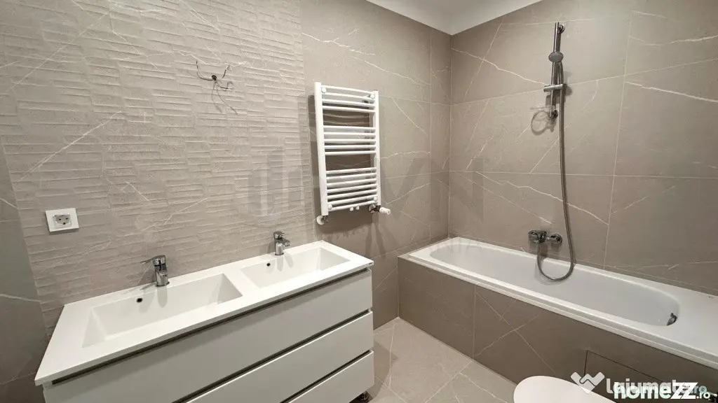 Apartamente 4 camere Aviatiei Bloc nou