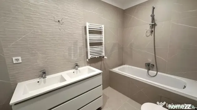 Apartamente 4 camere Aviatiei Bloc nou