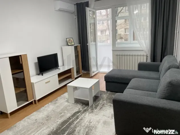 Apartament renovat - prima - Piata Gorjului