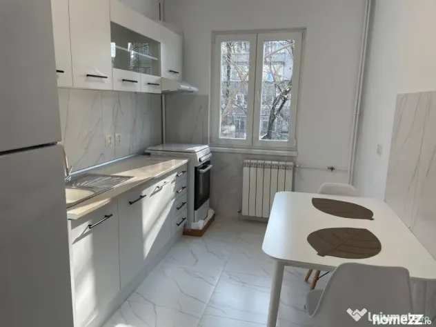 Apartament renovat - prima - Piata Gorjului