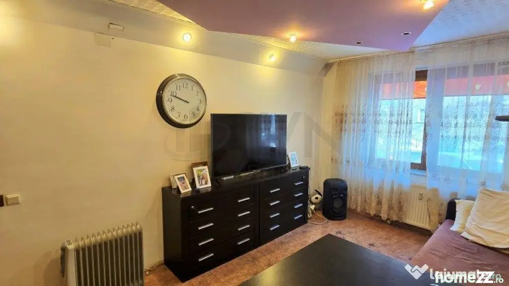 4 Camere Crangasi - Parter cu balcon 10 mp