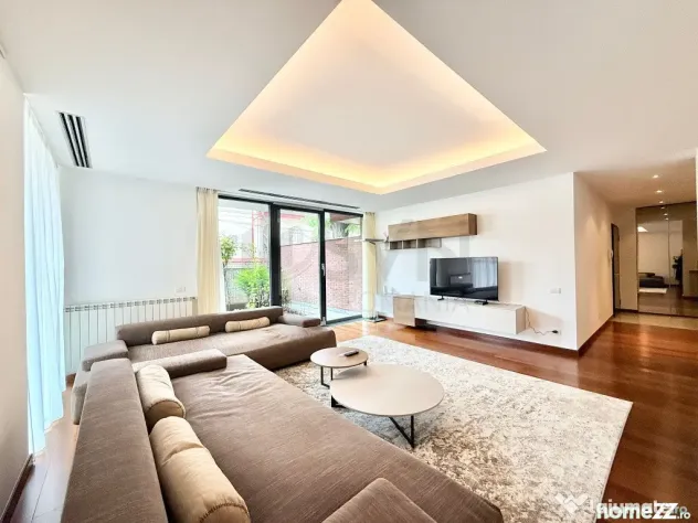 APARTAMENT SPECTACULOS l GRADINA 100 MP l 2 GARAJE l GYM ...