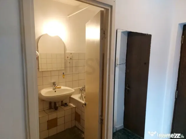 Garsoniera l Unirii l Etaj 3