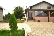 Casa de inchiriat in Vacaresti, 7 km de Targoviste spatiu ge