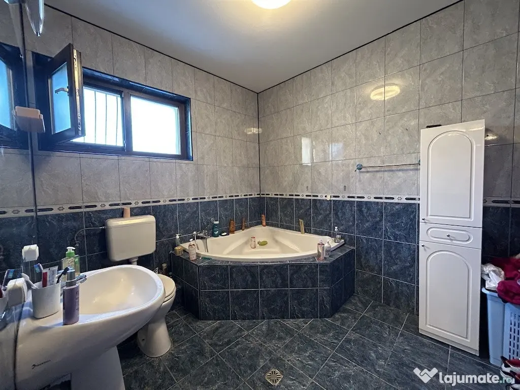 Vila Individuala 5 Camere 241 MP Bucurestii Noi