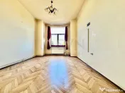 Apartament in Vila interbelica ideal investitie 