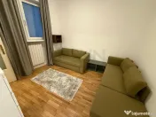 Universitate - apartament cu 3 camere si curte proprie 