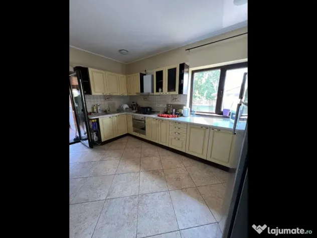Vila 4 camere Cornetu