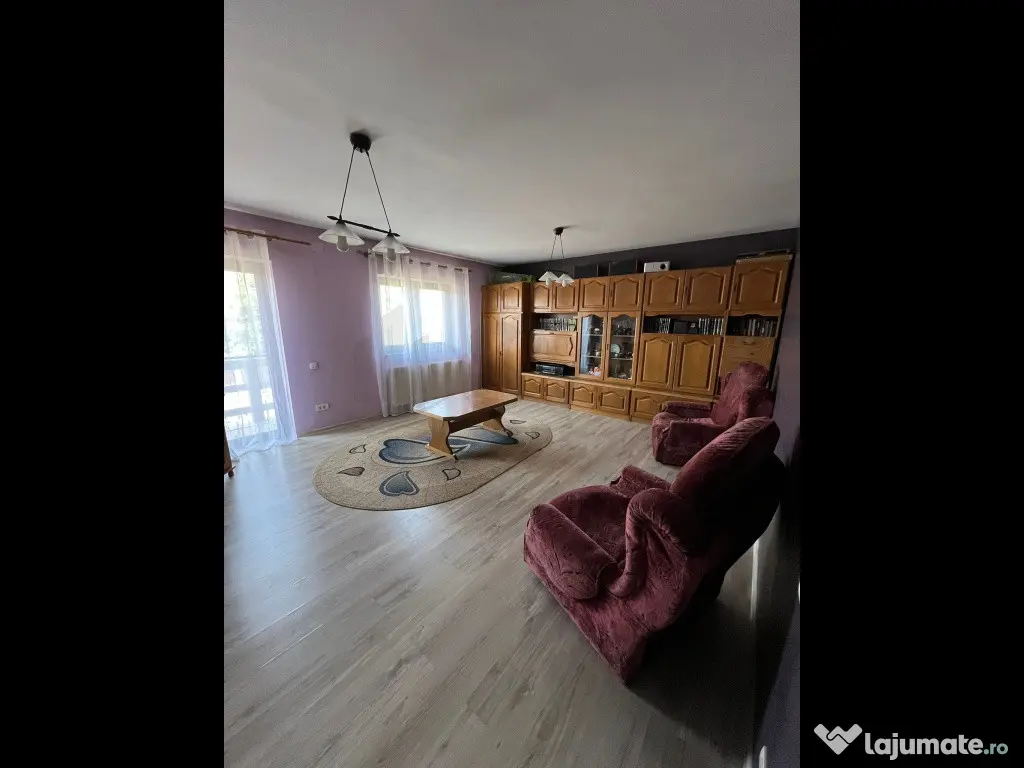 Vila 4 camere Cornetu