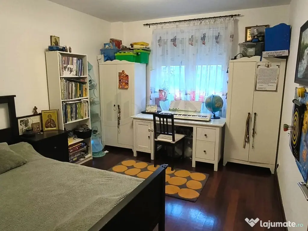 Apartament 3 Camere Decomandat Dristor