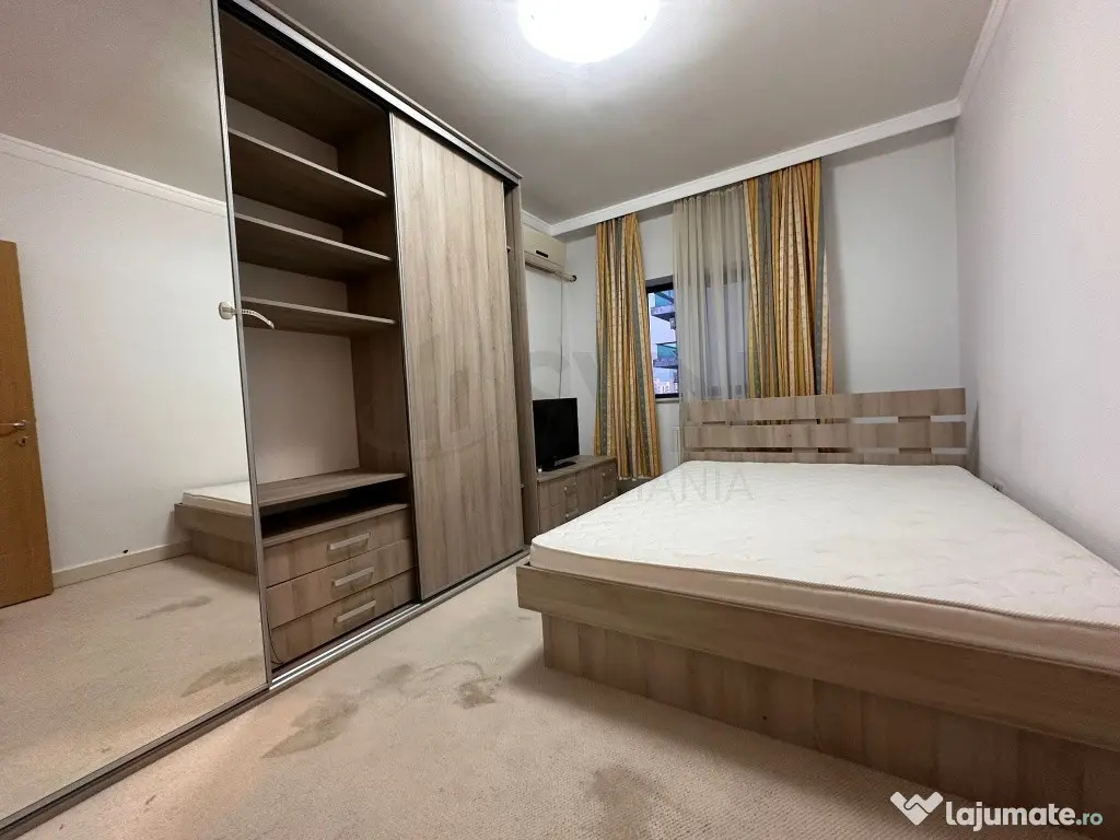 View Unic 4 Camere Emerald Residence