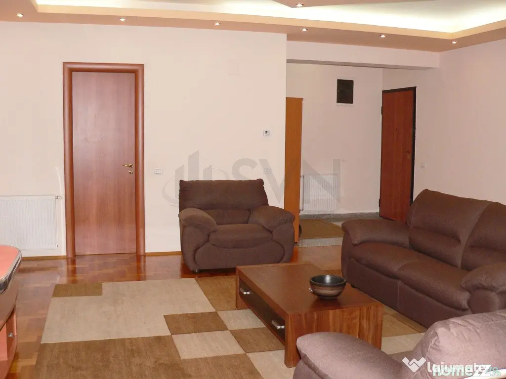 Apartament 3 camere de Herastrau