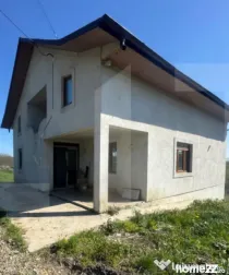Casă modernă și spațioasă de vânzare, 180 mp, zona Dar