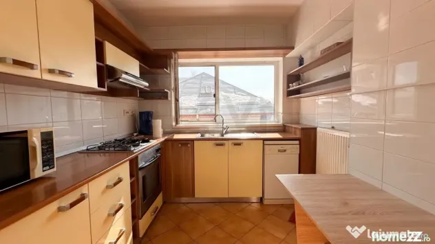 Apartament 3 camere de Aviatorilor l Charles de Gaulle - Bucuresti (Bucuresti-Ilfov)