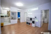 Apartament 4 camere, 70 mp, bloc nou, 2 parcari, zona Rivus 