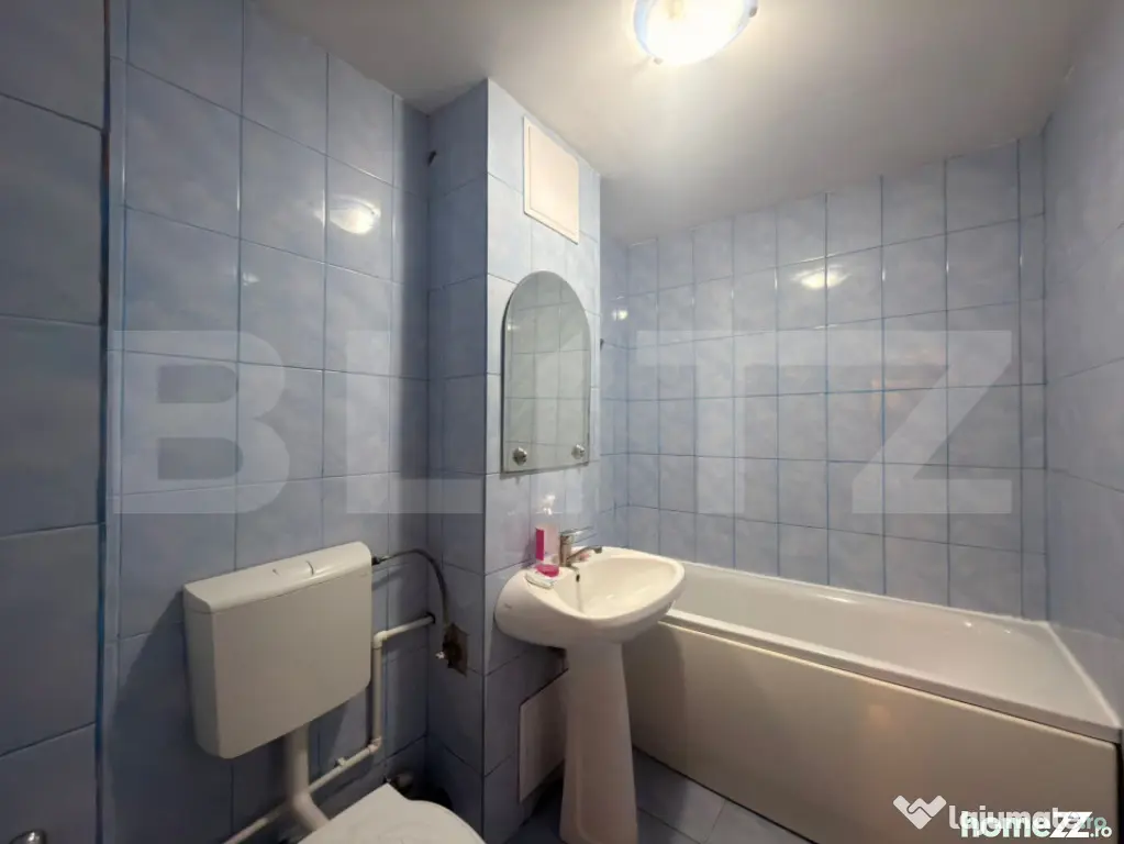 Apartament 4 camere decomandat, etaj 1, zona scoala gimnazia