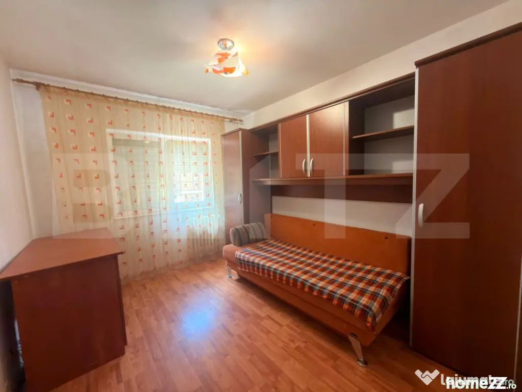 Apartament 4 camere decomandat, etaj 1, zona scoala gimnazia