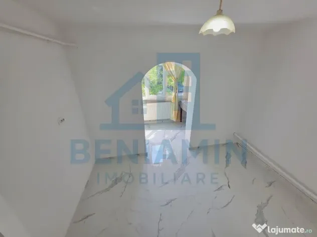 Trei camere doua bai 1Mai etaj 1 -centrala termica -75mp-...
