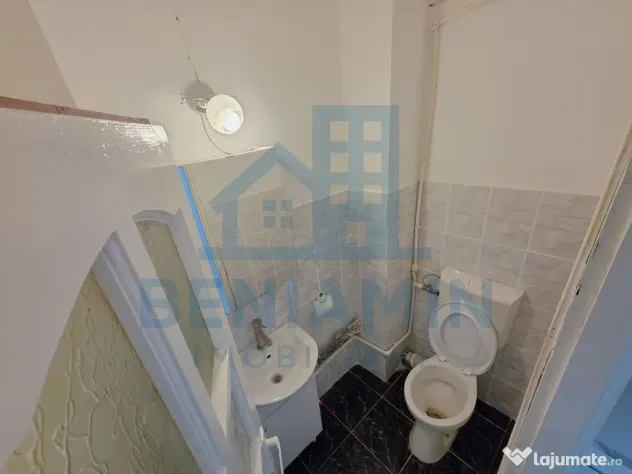 Trei camere doua bai 1Mai etaj 1 -centrala termica -75mp-...