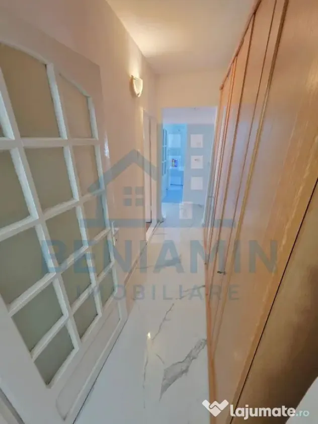 Trei camere doua bai 1Mai etaj 1 -centrala termica -75mp-...