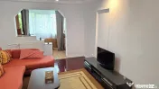 Inchiriez apartament cu 2 camere in Deva, Bld. Dacia, parter, mobilat 