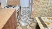 Inchiriez apartament cu 2 camere in Deva, Bld. Dacia, parter, mobilat 