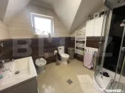 Casa de vanzare 5 camere, terasa inchisa, garaj curte amenaj