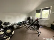 Casa de vanzare 5 camere, terasa inchisa, garaj curte amenaj