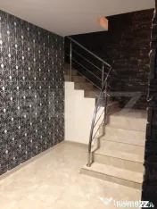 Doua case, spatiu comercial, casa tip pensiune Goicea Dolj 